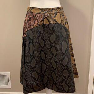 Crimson + Clover sz XL snake print skirt NWT